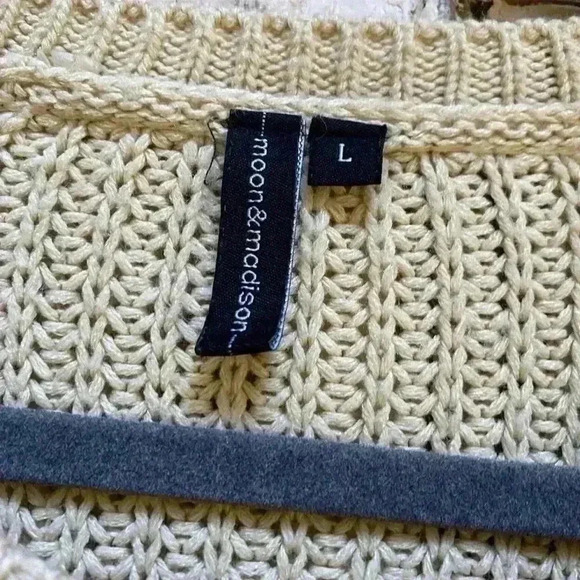 Moon & Madison tan with olive stripes, cropped, relaxed fit, comfy - Picture 3 of 5